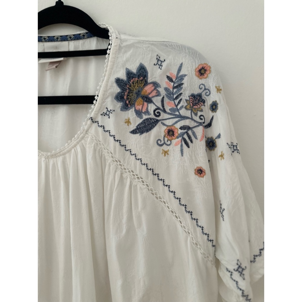 Knox Rose White Short Sleeve Embroidered Peasant Top - Picture 7 of 7